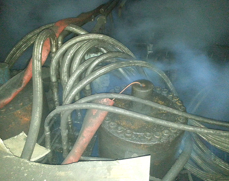 qq二维码叫小妹-同城包小妹私人电话号码