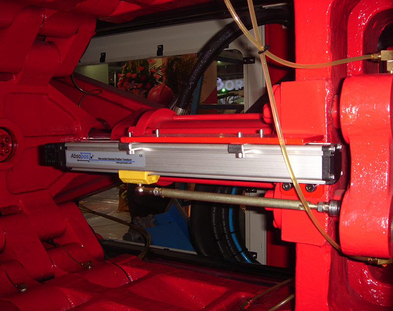 qq二维码叫小妹-同城包小妹私人电话号码